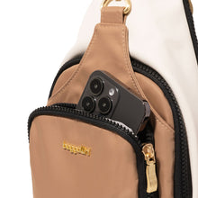 Load image into Gallery viewer, Baggallini Central Park Sling