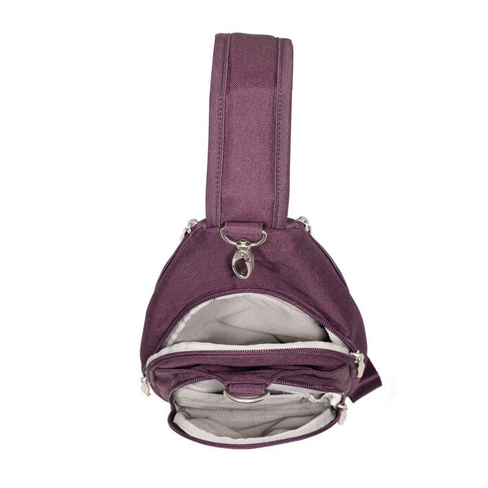 Baggallini Central Park Sling