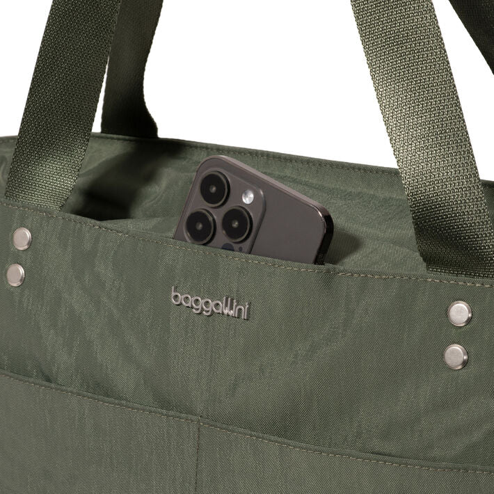 Baggallini Carryall Laptop Tote