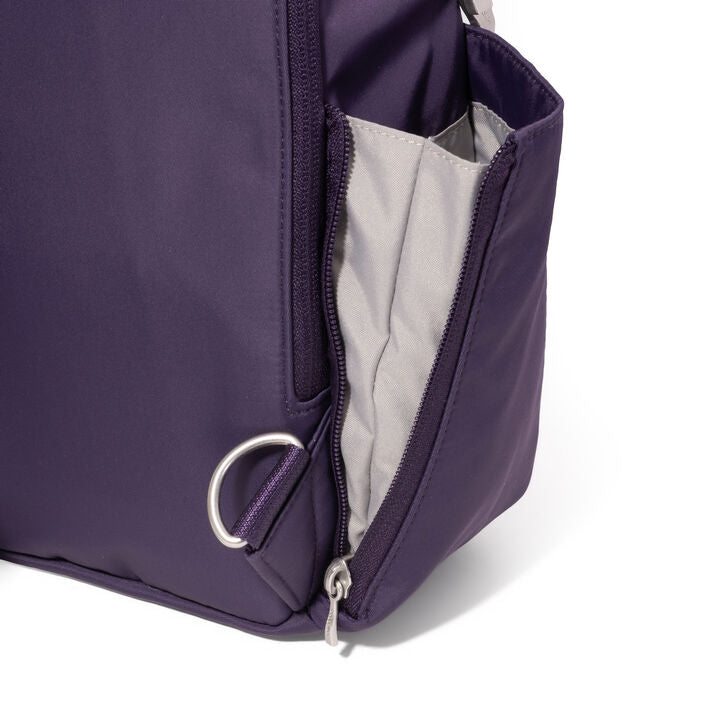 Baggallini Central Park Large Sling