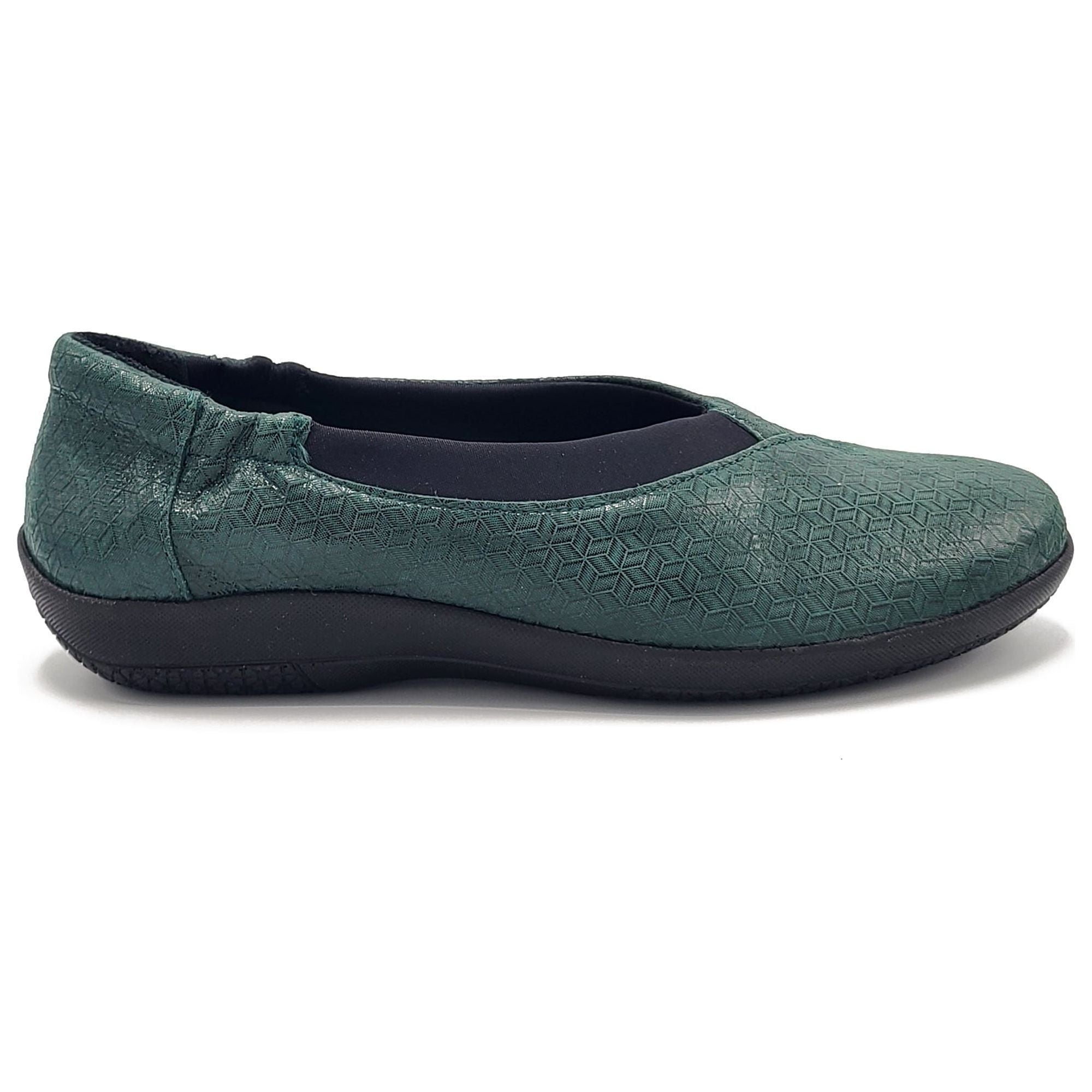 Sole Terra Camdyn Flat 2