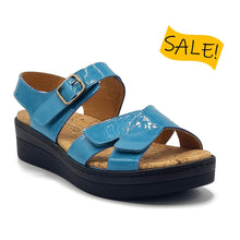 Load image into Gallery viewer, Sole Terra Dela Sandal