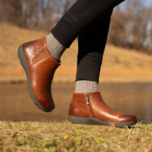 Load image into Gallery viewer, Dansko Sherry