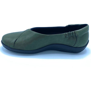 Sole Terra Camdyn Flat 2