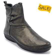 Load image into Gallery viewer, Sole Terra Lark Boot 2