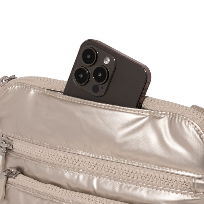 Baggallini Modern Pocket Crossbody