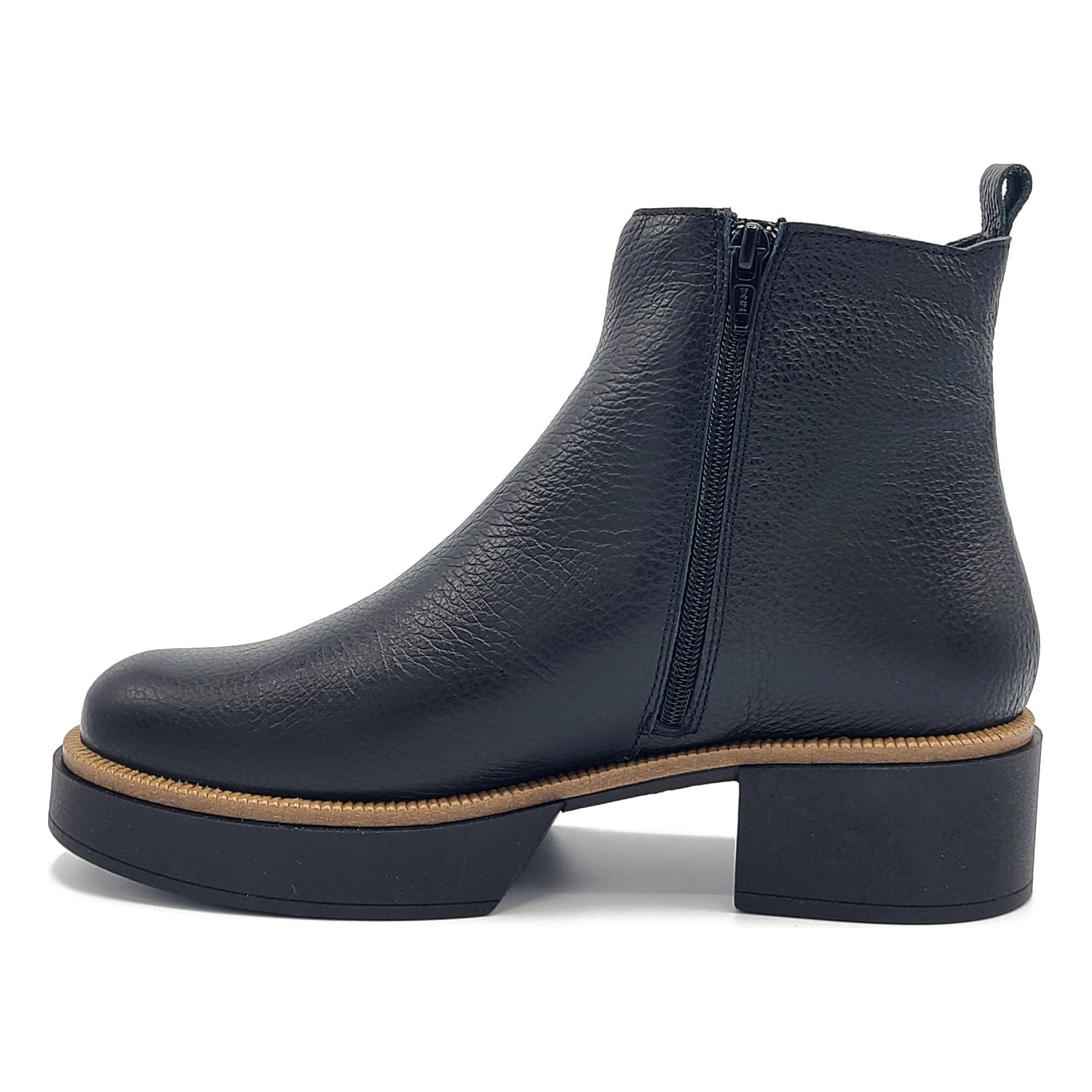 Sole Terra Wallis