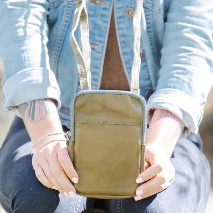 Keaan Ivy Phone Bag &amp; Wallet