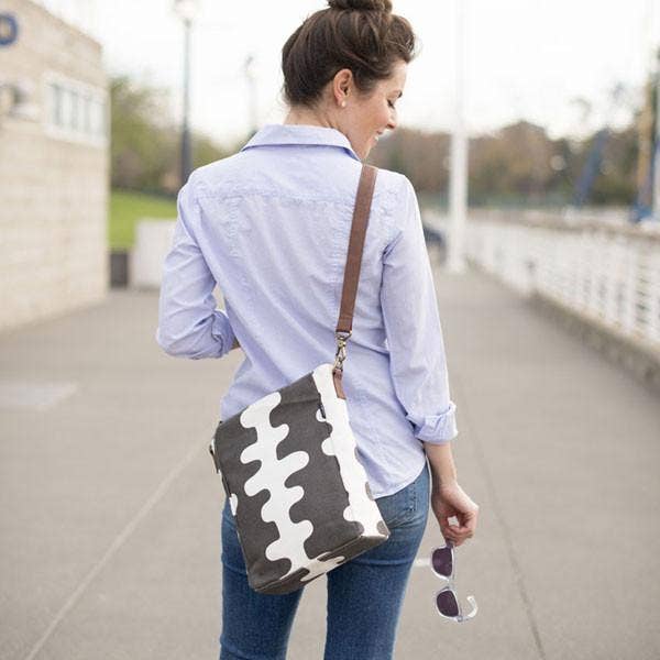 Maika City Crossbody Sling