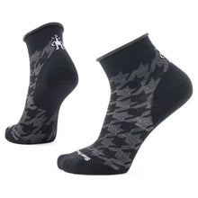 Load image into Gallery viewer, Smartwool Everyday Lifestyle Houndstooth Ankle Socks